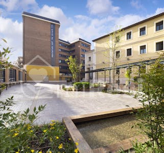 Residencia CleceVitam Patio de los Palacios #1