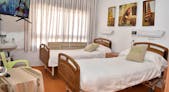 Hostal Residencia Avenida Cosculluela en miResi