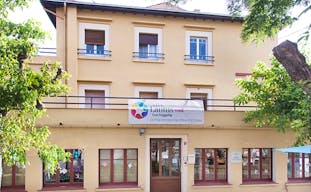 Residencia Lantus Tona