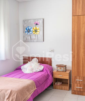Residencia de Mayores La Familia en miResi