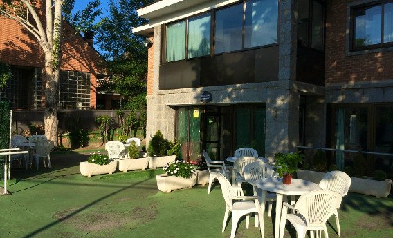 Residencia Casa Jardin Pozuelo #2