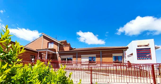 Residencia Aprende a vivir La Blanca Paloma #1